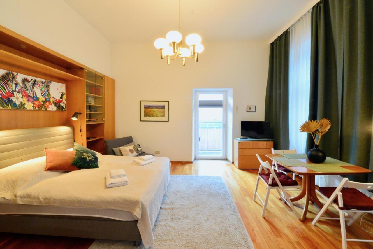 Schönbrunnerstrasse By Easyb&b *